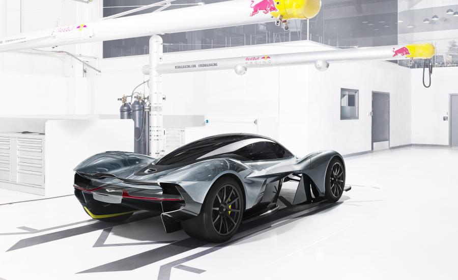  Aston Martin AM-RB 001 Concept 2016 года  (фото 10 из 12)
